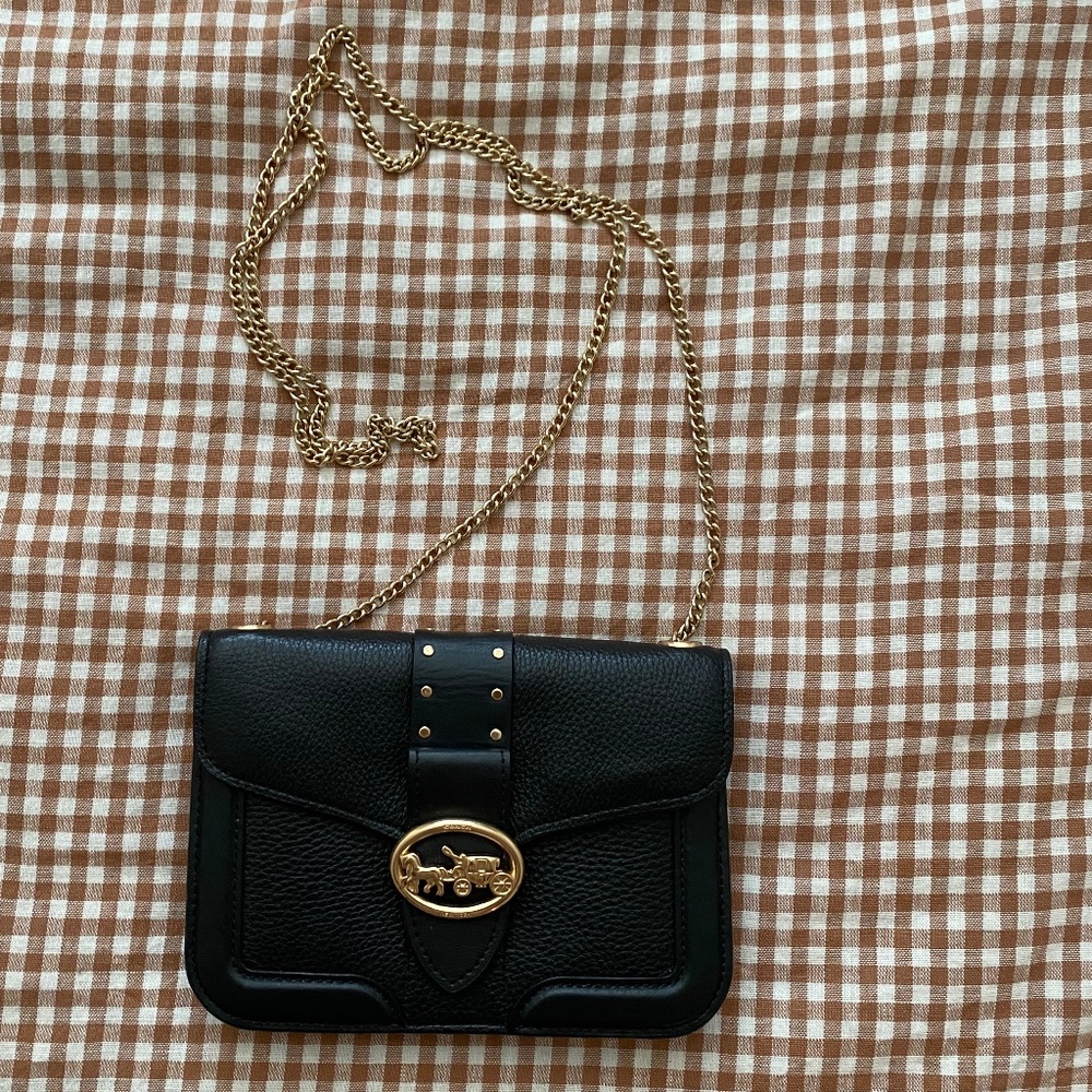 Coach pebble leather chain purse